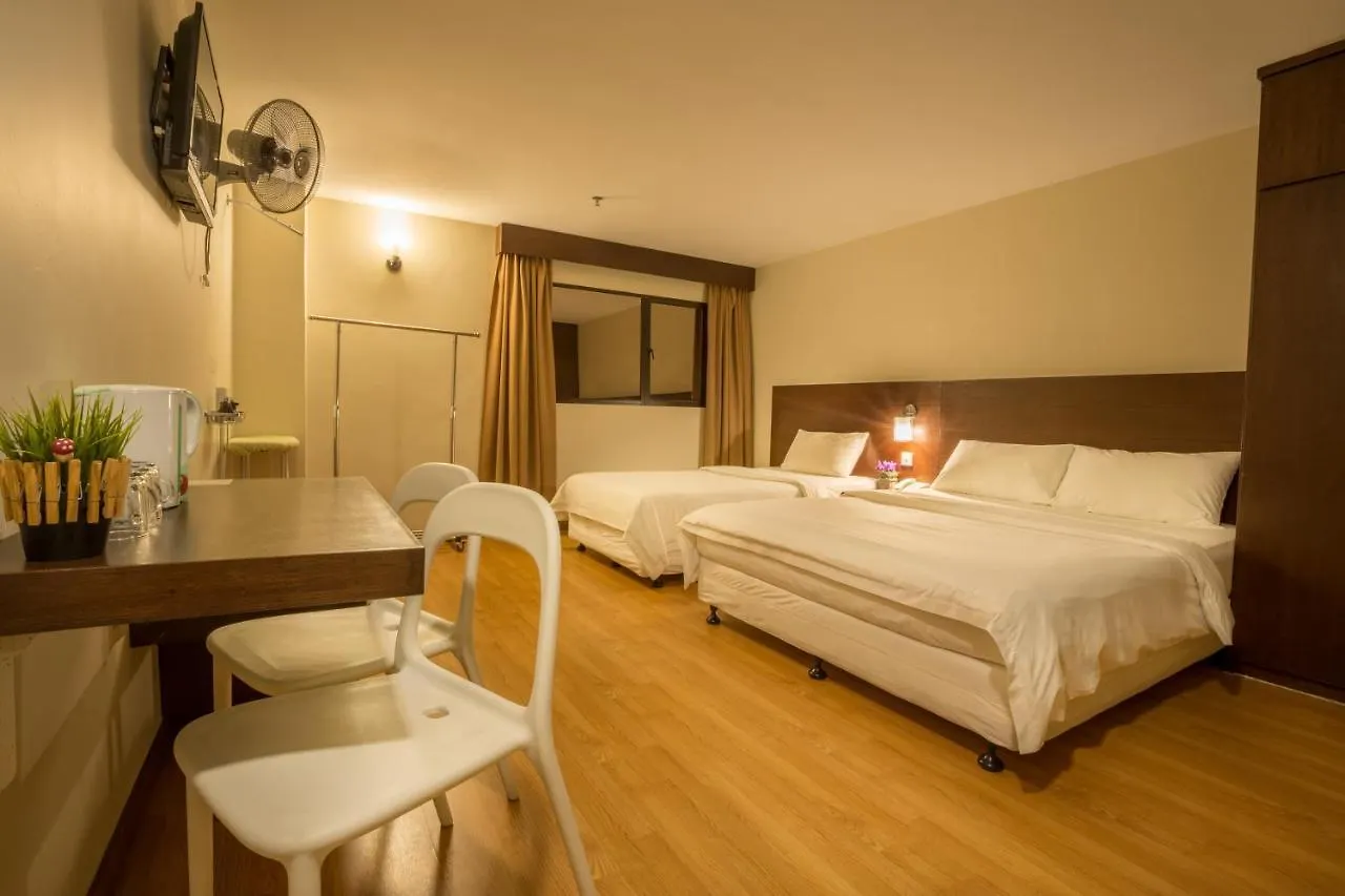 Pp Island Hotel