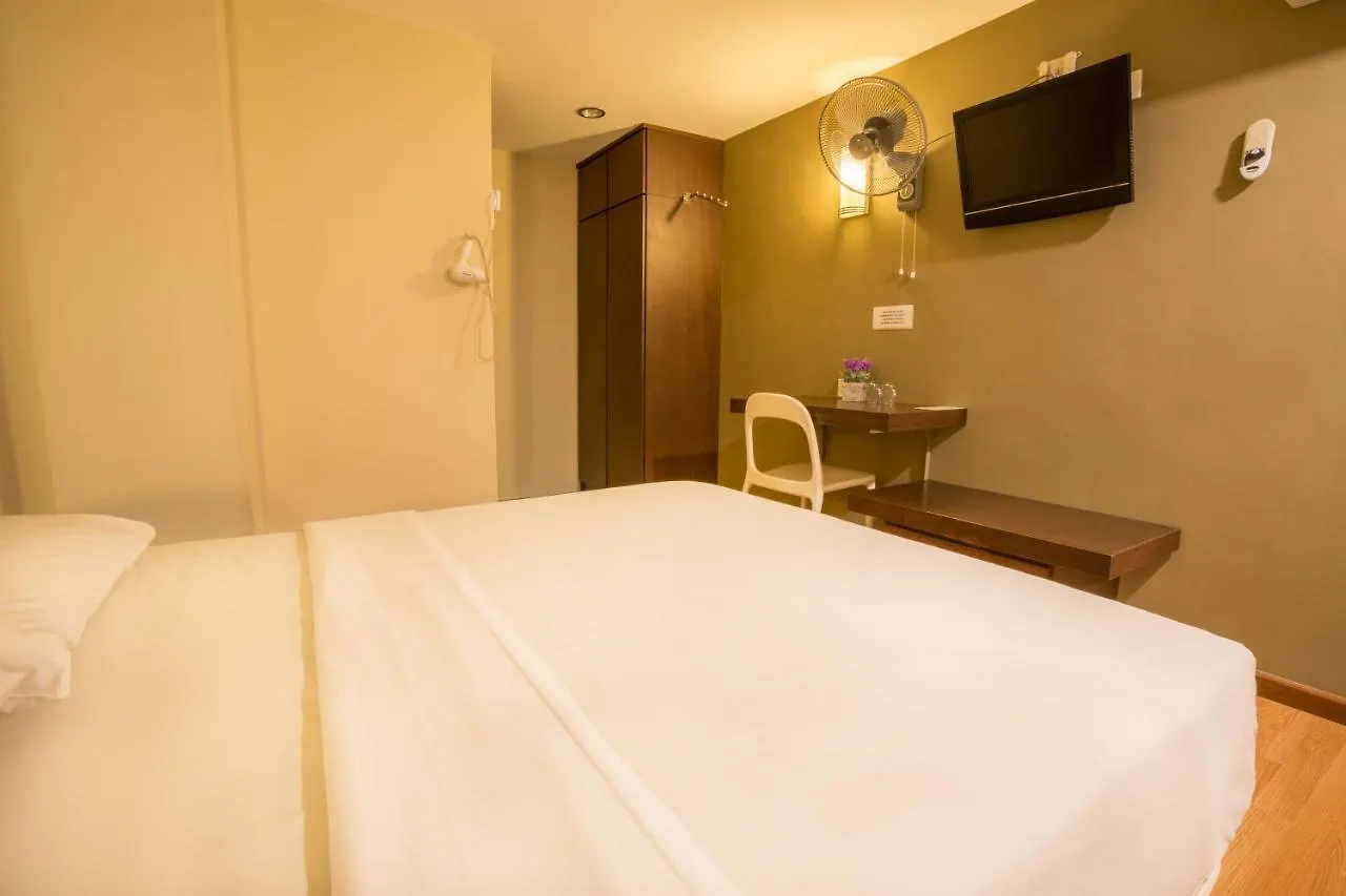 Pp Island Hotel