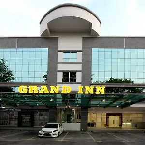 Grand - Macalister Road George Town